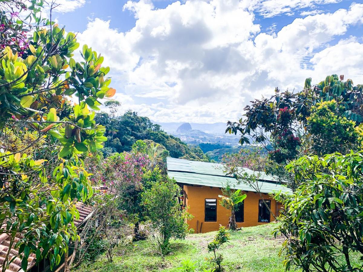 La Casa De Loto Retreat Guatape Exterior photo